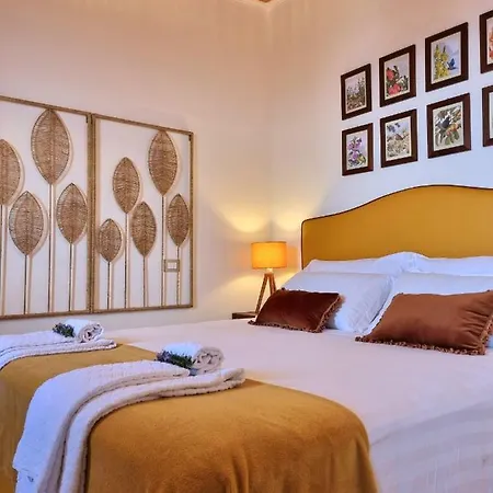 Orange Moderno Tra Gli Ulivi Di Holiday home