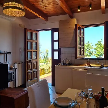 Holiday home Orange Moderno Tra Gli Ulivi Di Sorrento